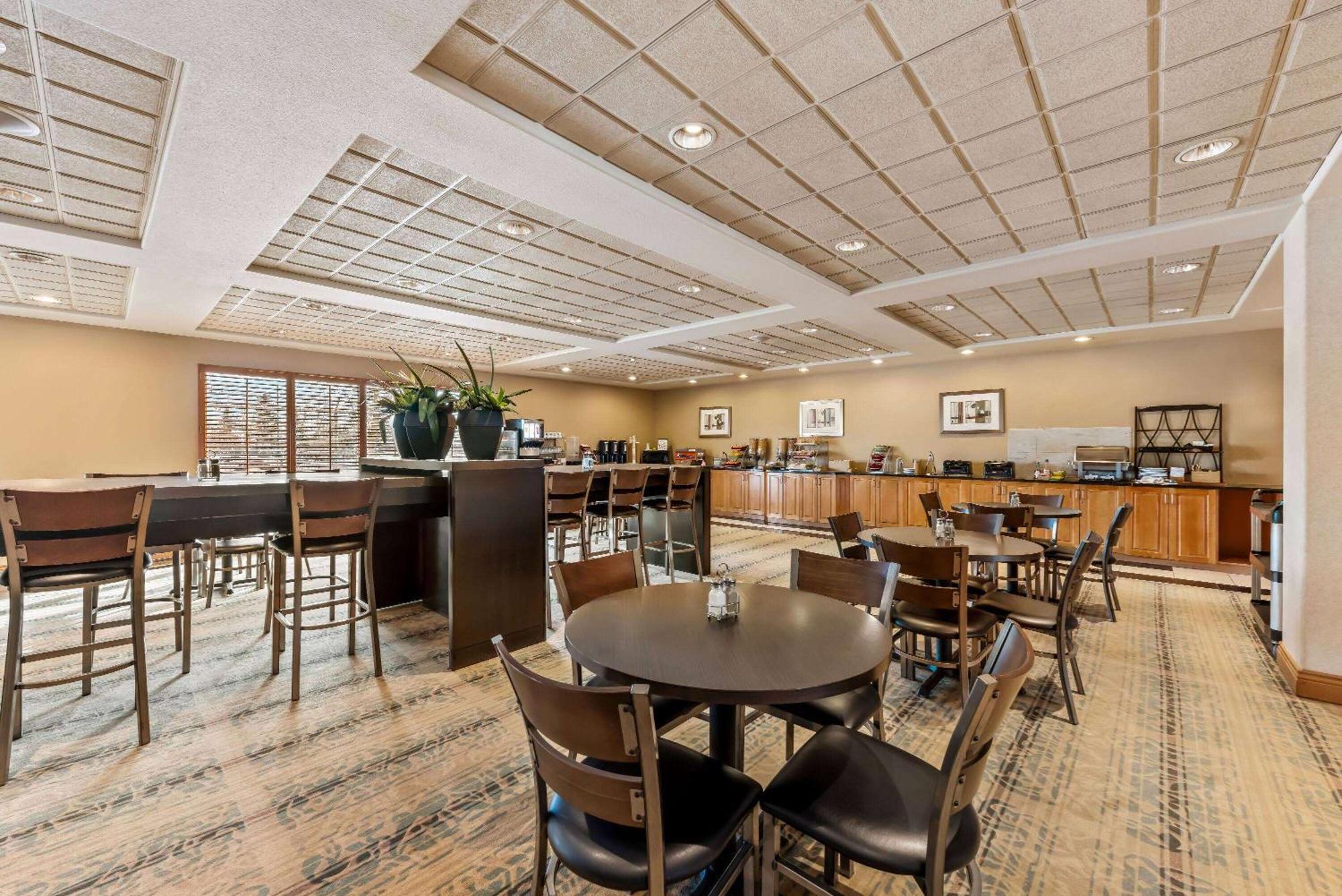 فندق وينجيت باي ويندهام كالجاري ساوث YYC المظهر الخارجي الصورة